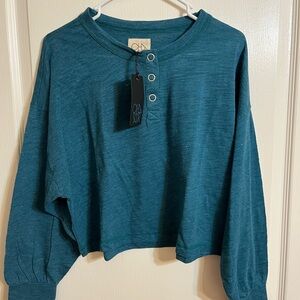 NWT Women’s Chaser semi-cropped top size S